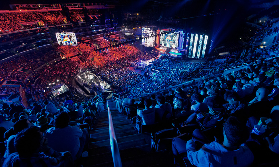 WBG赛季总结：我们的故事终将打破质疑！披风上阵我们世界赛见！