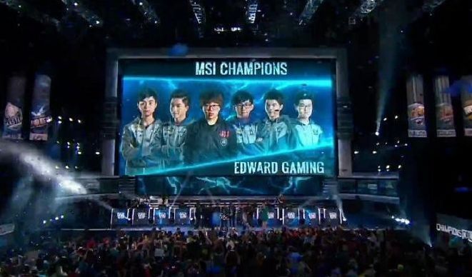 迟来的愚人节玩笑？RNG官推说MLXG回去当教练